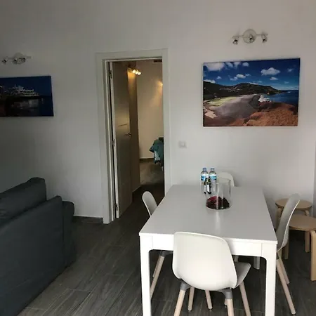Comfortable Playa Roca Beachfront Access *