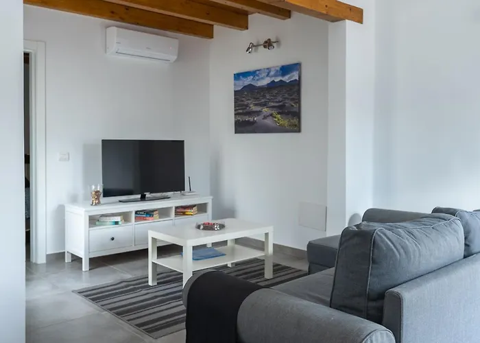 Comfortable Playa Roca Beachfront Access コスタ・テギセ