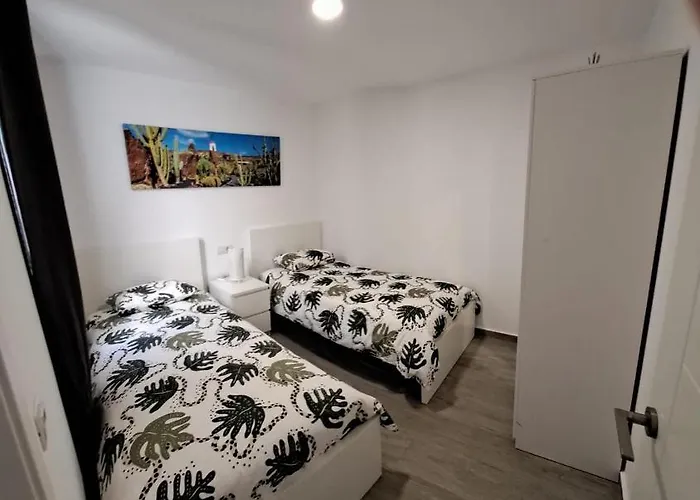 ヴィラ Comfortable Playa Roca Beachfront Access コスタ・テギセ