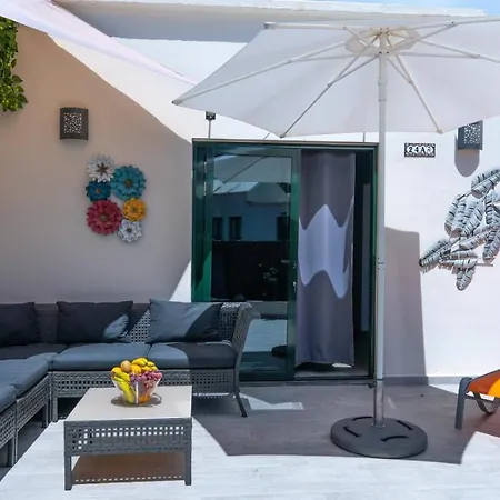 Villa Comfortable Playa Roca Beachfront Access