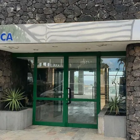 Comfortable Playa Roca Beachfront Access